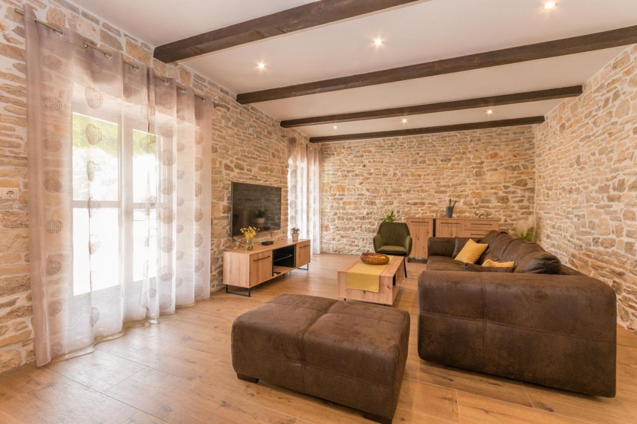 Villa Vitis Zadarvillas Oklaj Exteriör bild