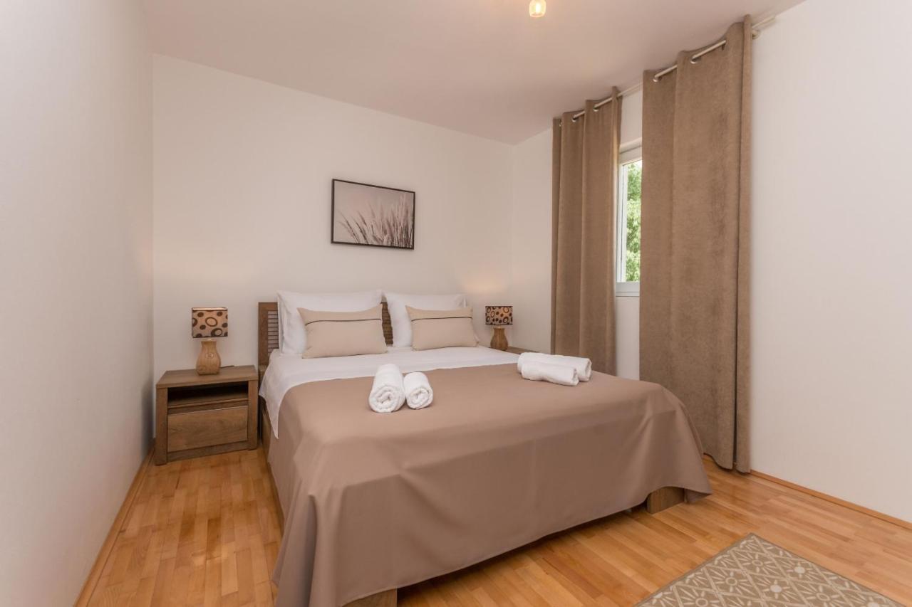 Villa Vitis Zadarvillas Oklaj Exteriör bild