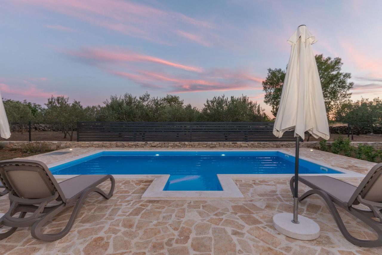 Villa Vitis Zadarvillas Oklaj Exteriör bild